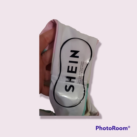 Shein Abstract Bandeau Bikini - Picture 4 of 4